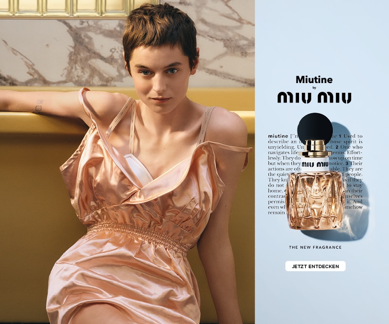 Miu Miu Miutine mit Emma Corrin